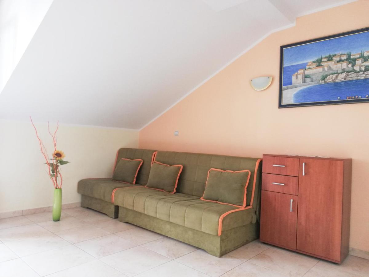 Apartment Azalea Of Budva Buitenkant foto